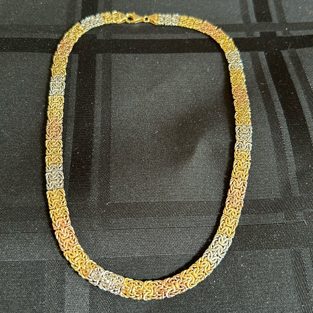 Tri-Color Filigree Necklace New